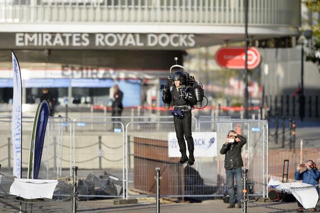 如果這家公司眾籌成功，明年就可以買到能帶我們飛的噴氣背包